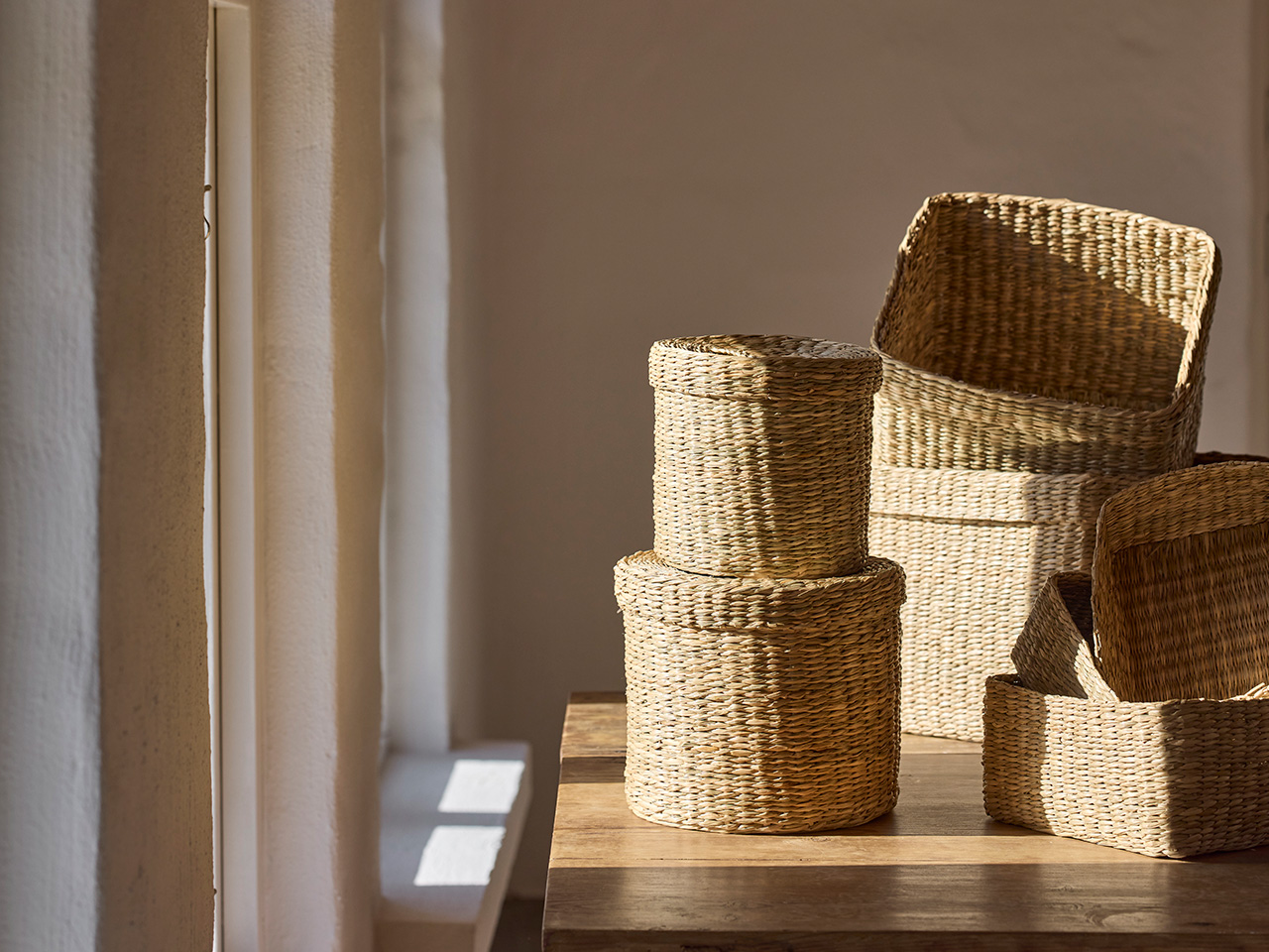 HOME & FRAGRANCE IN HARMONY, Discover baskets and scented candles from Holmen